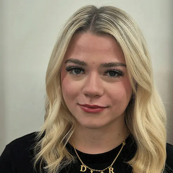 nicole blaze hair kingswinford